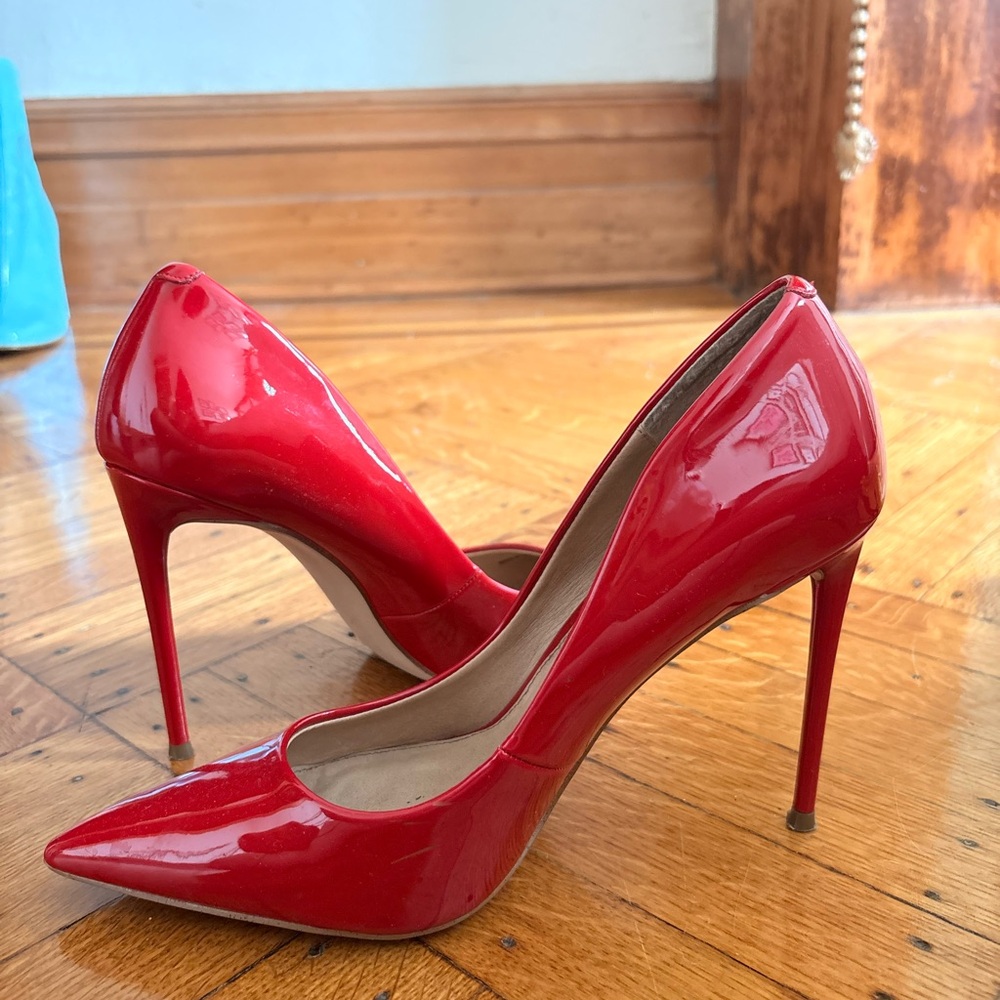 Steve Madden Red Stiletto Heels N9